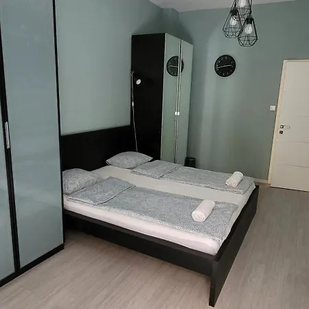 Basilica Apartment *