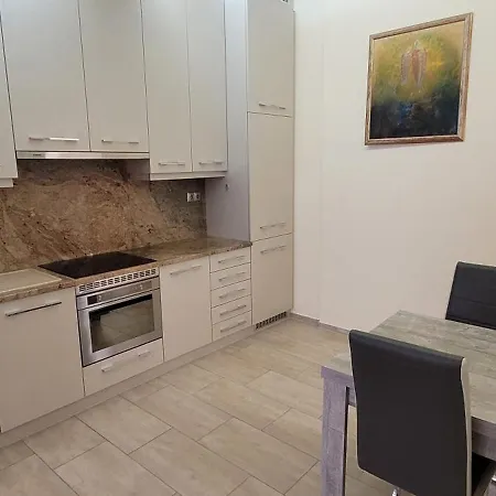 Basilica Apartment
