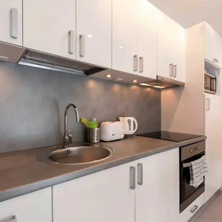 Basilica Apartment *