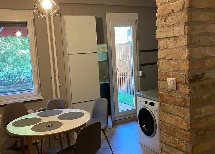 Basilica Apartment *