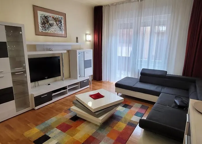 Basilica Apartment *